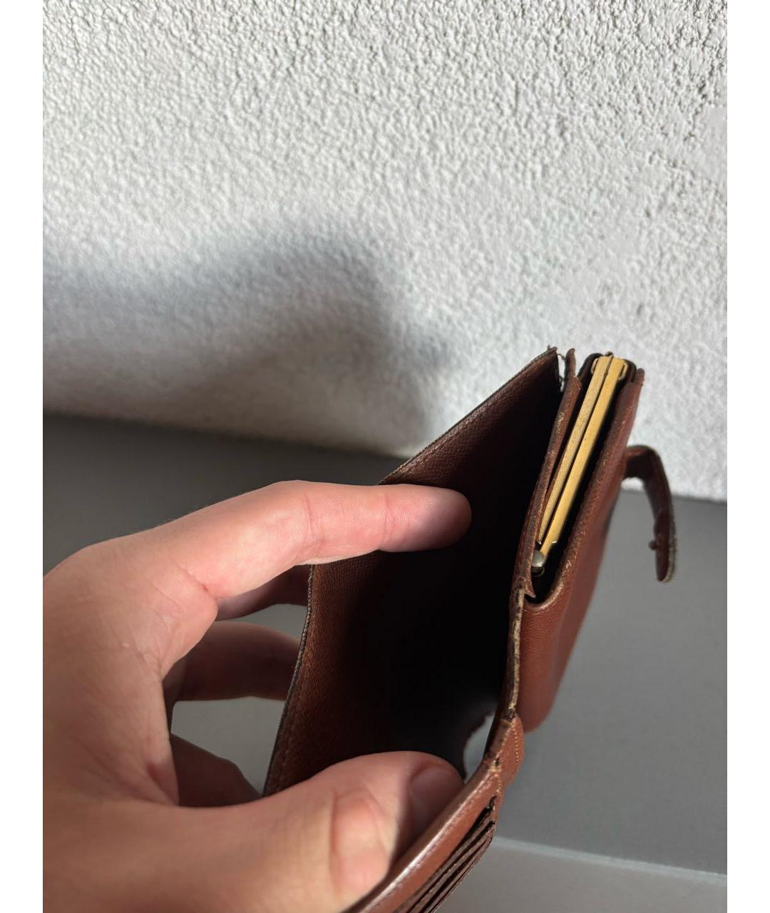 LOUIS VUITTON Коричневый кожаный кошелек, фото 4