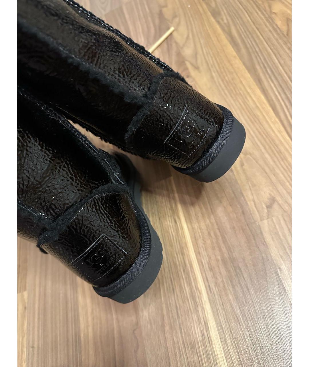 UGG AUSTRALIA Черные сапоги из лакированной кожи, фото 4
