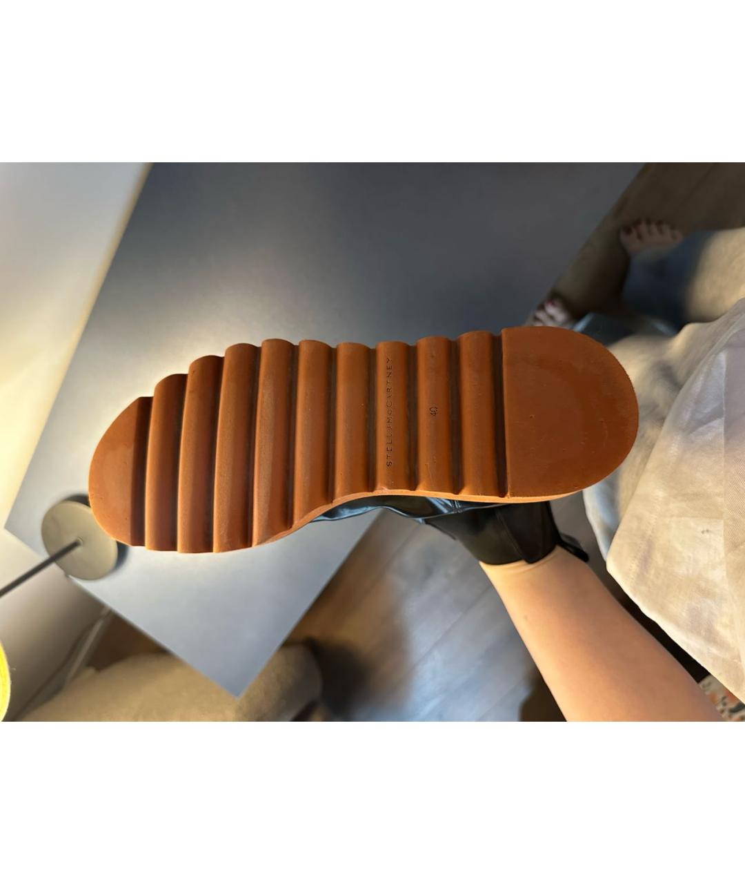 STELLA MCCARTNEY Черные полусапоги из лакированной кожи, фото 5