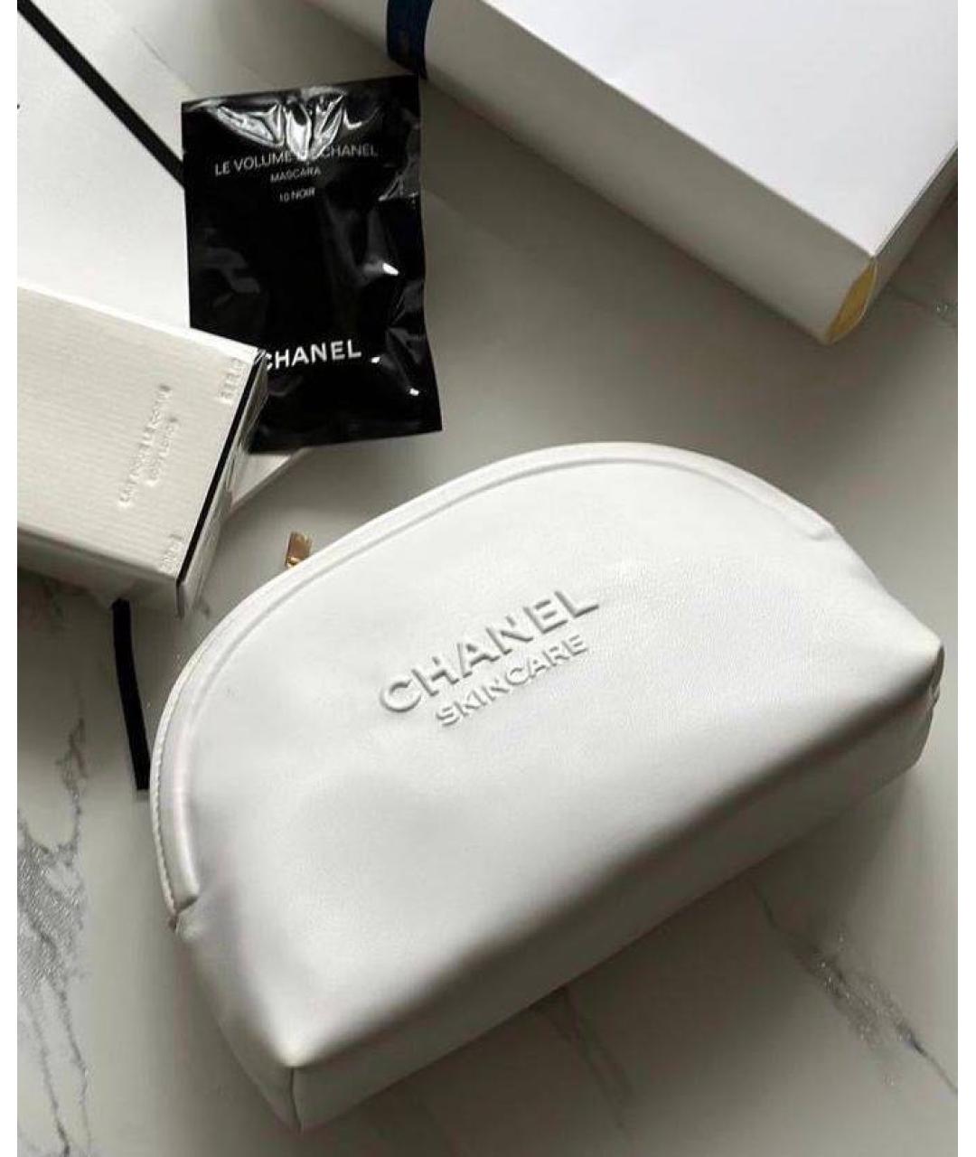 CHANEL BEAUTY Белая кожаная косметичка, фото 4