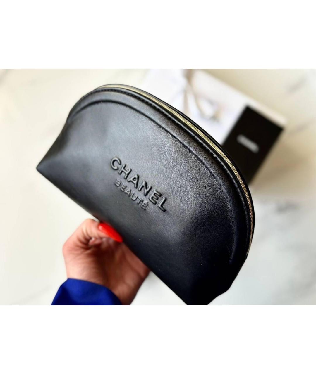 CHANEL BEAUTY Черная кожаная косметичка, фото 2