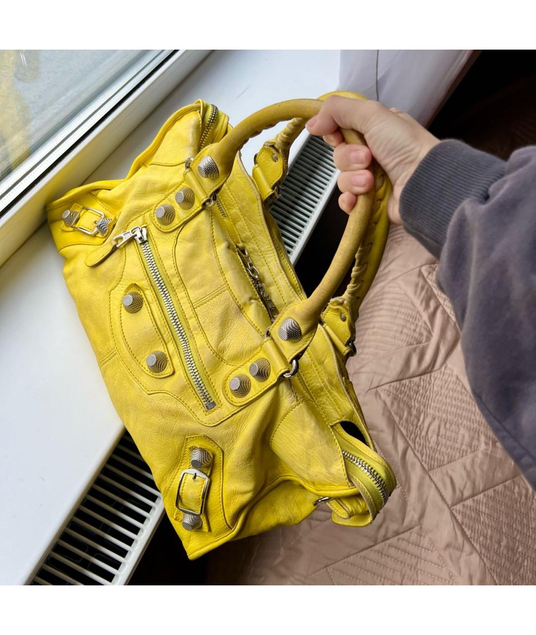 BALENCIAGA Желтая кожаная сумка через плечо, фото 2