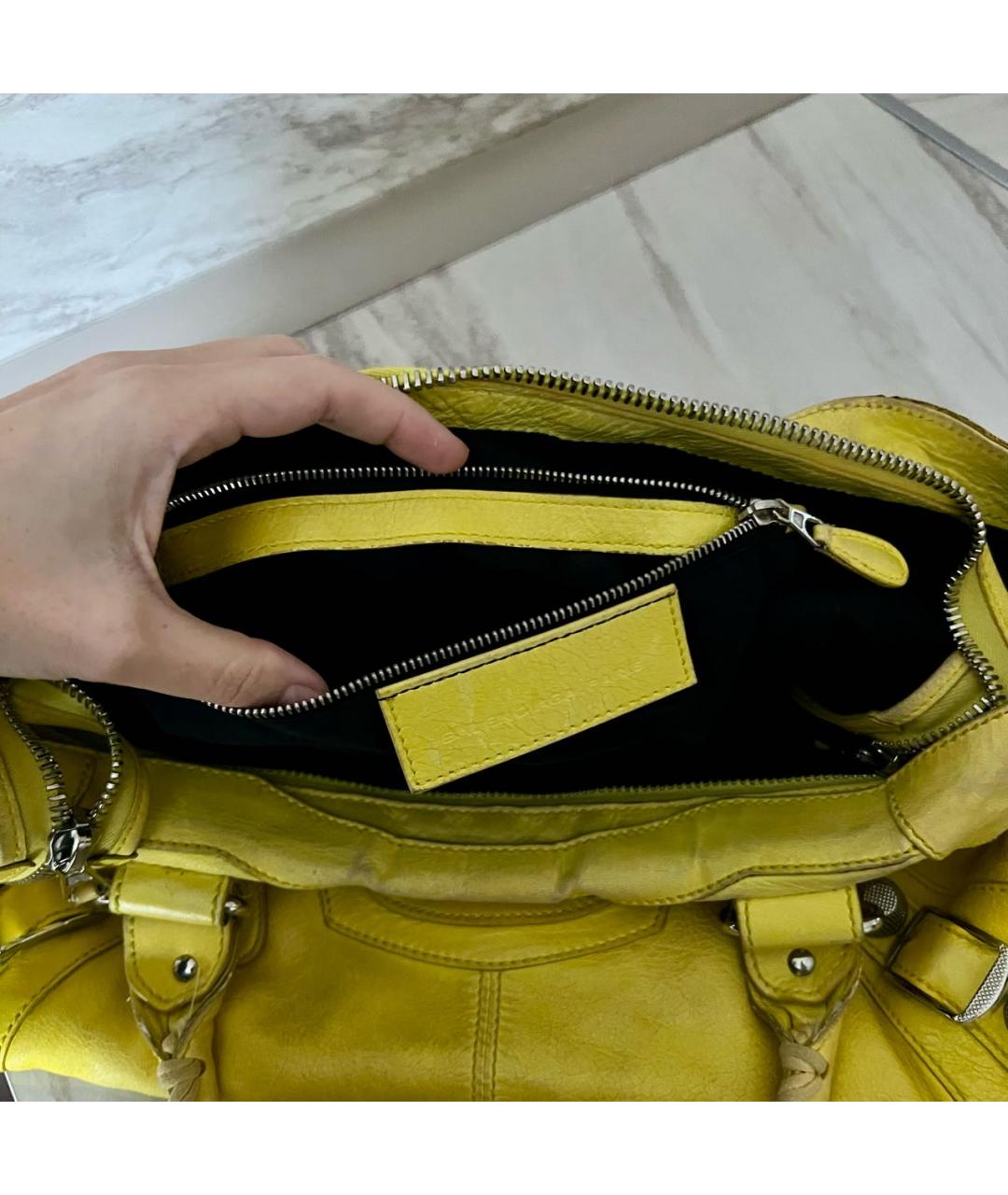 BALENCIAGA Желтая кожаная сумка через плечо, фото 4