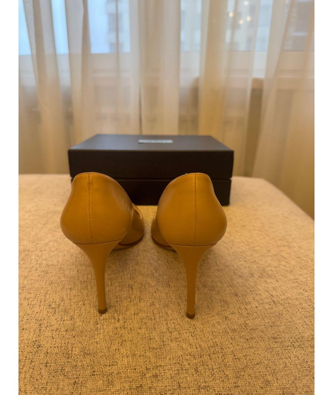 PRADA Бежевые кожаные туфли, фото 4