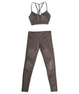 ALO YOGA Спортивные костюмы