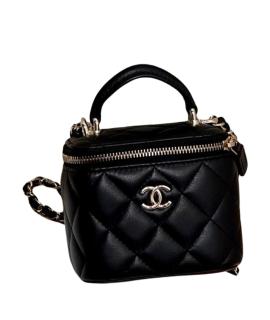 CHANEL Сумка через плечо