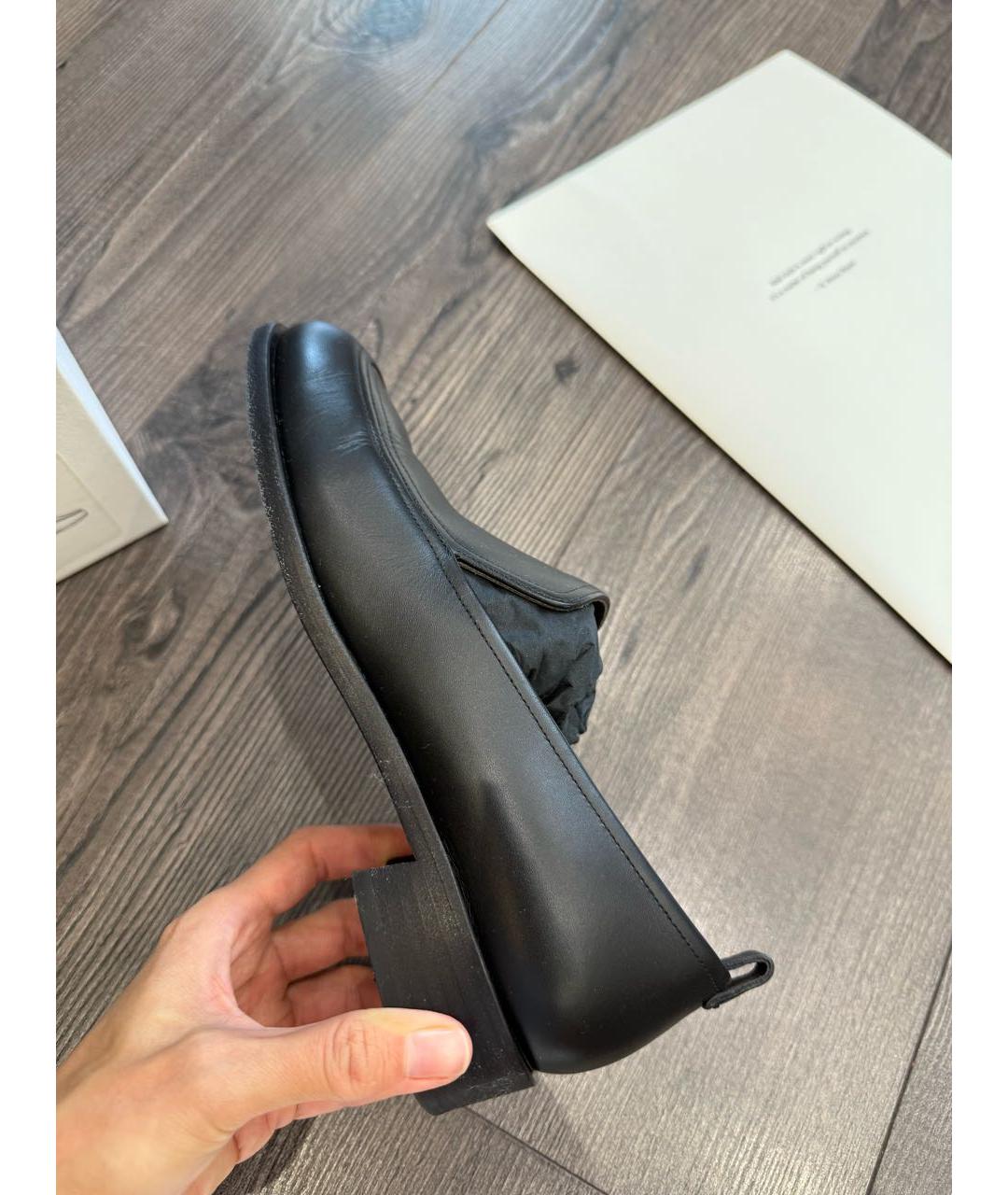 THE ROW Черные кожаные лоферы, фото 7