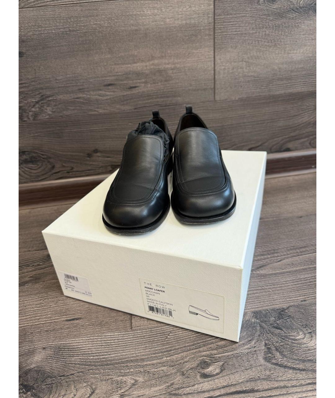 THE ROW Черные кожаные лоферы, фото 6
