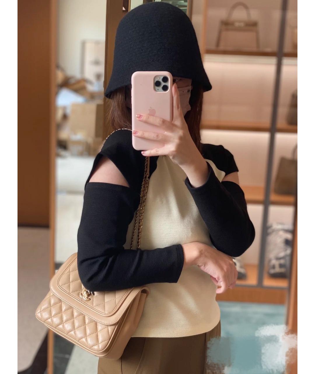 CHANEL Бежевая кожаная сумка через плечо, фото 5