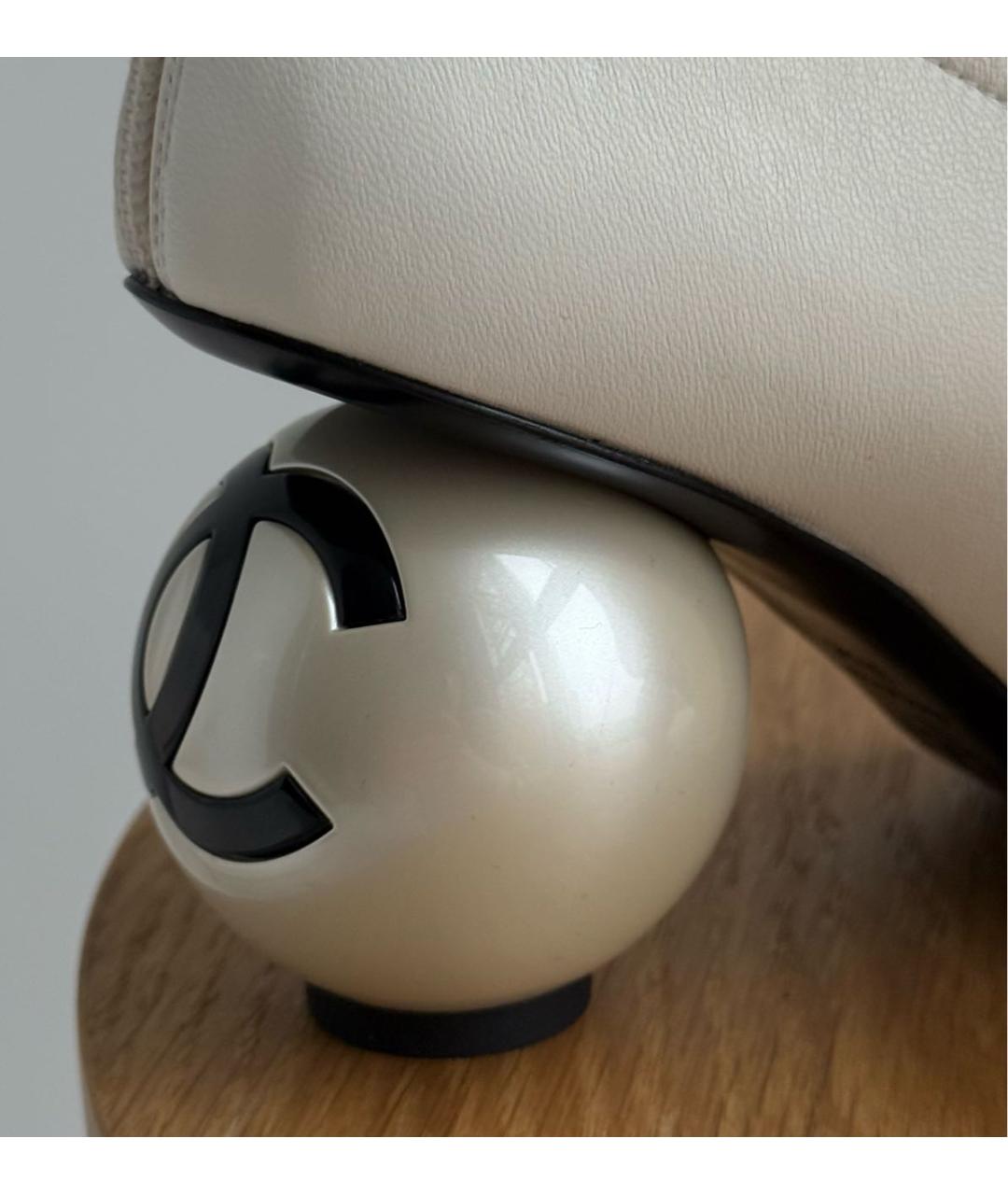 CHANEL Белые кожаные сапоги, фото 6