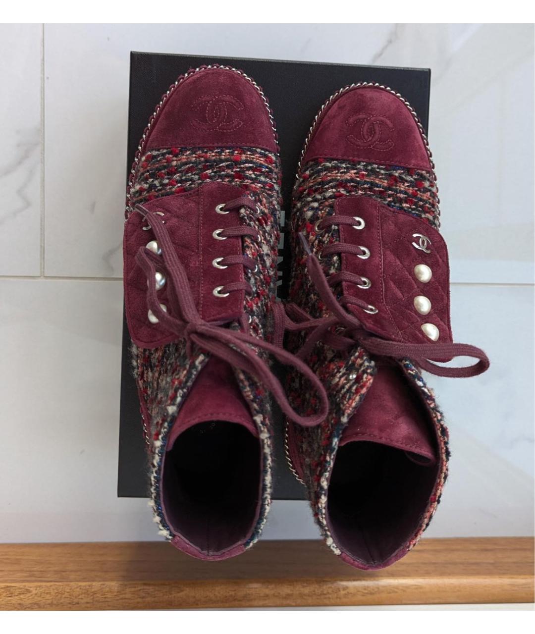 CHANEL Бордовые замшевые ботинки, фото 3