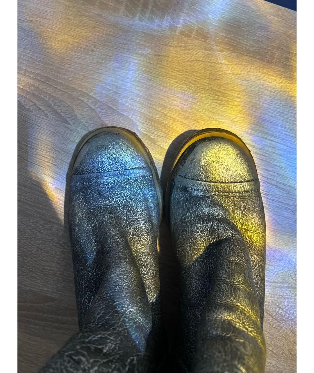 CHANEL Золотые кожаные сапоги, фото 3