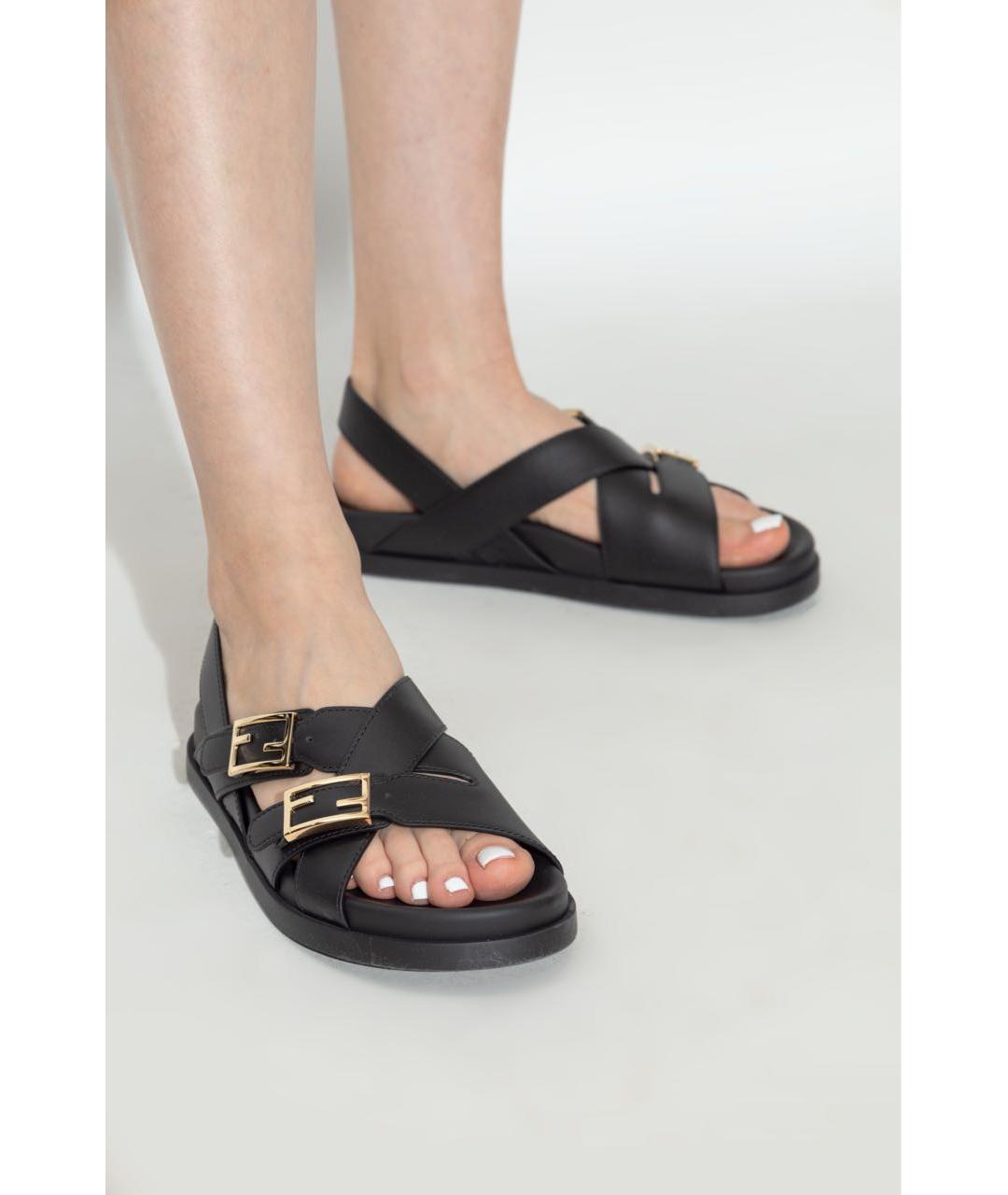 FENDI Черные кожаные сандалии, фото 7