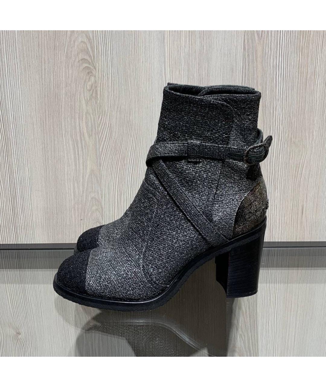 CHANEL Антрацитовые кожаные ботильоны, фото 6