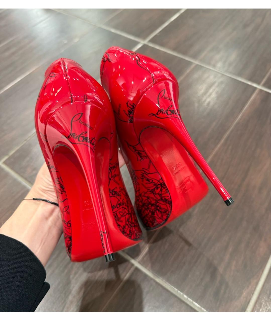 CHRISTIAN LOUBOUTIN Красные туфли из лакированной кожи, фото 4