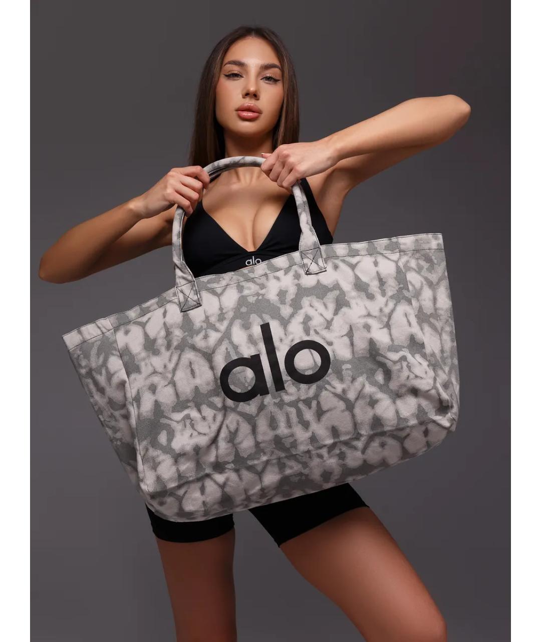 ALO YOGA Серая тканевая дорожная/спортивная сумка, фото 2
