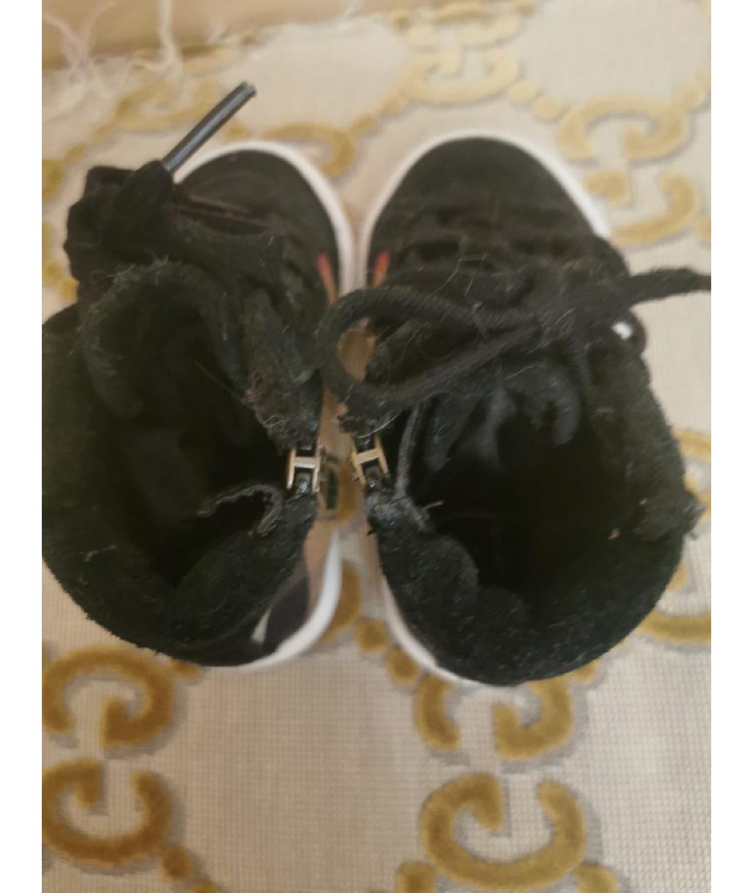 BURBERRY Черные замшевые ботинки, фото 3