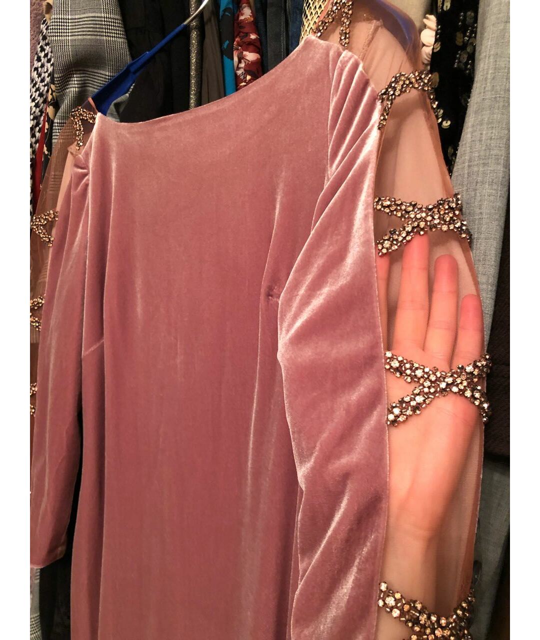 BADGLEY MISCHKA Розовое бархатное вечернее платье, фото 5