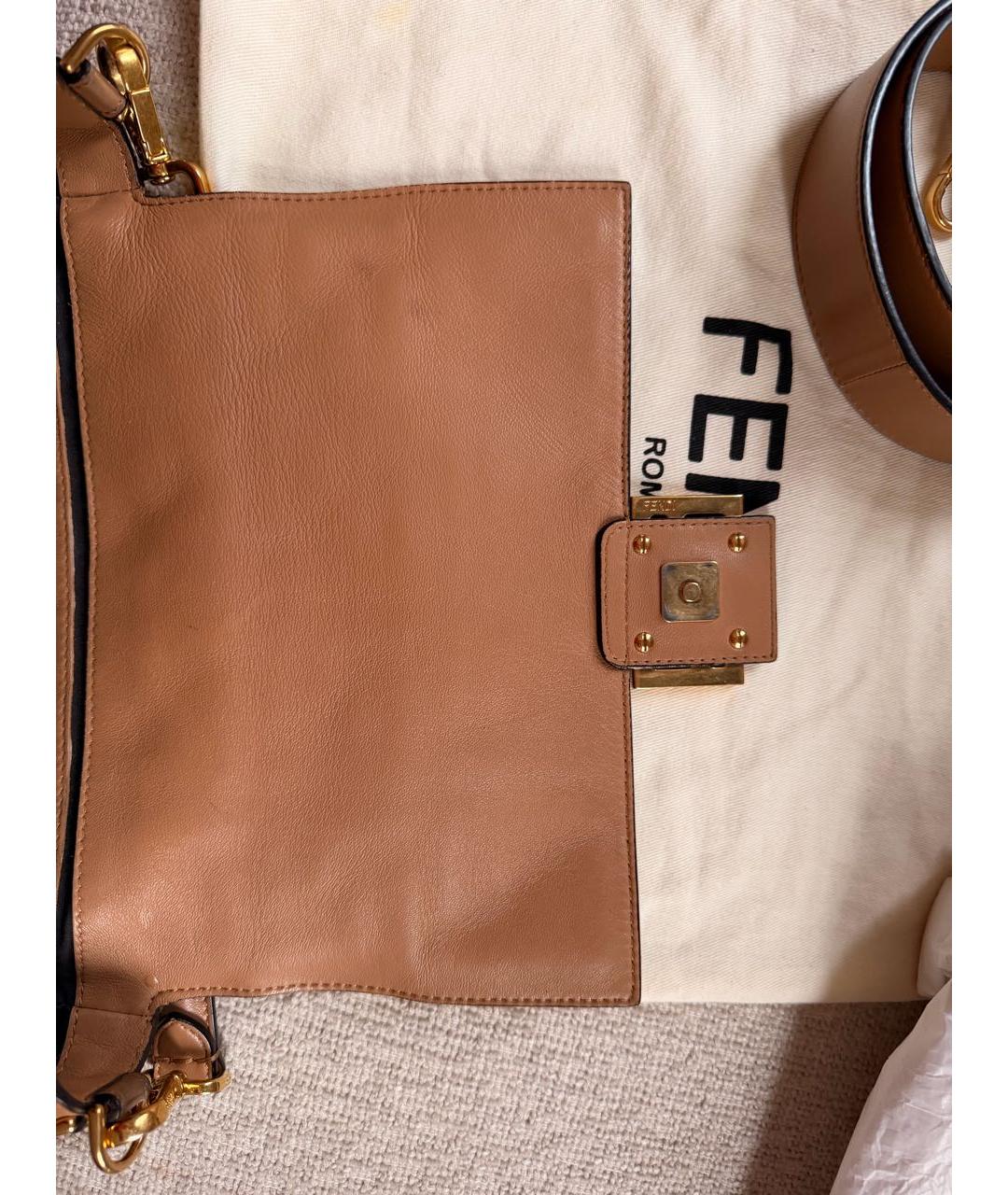 FENDI Бежевая кожаная сумка через плечо, фото 4