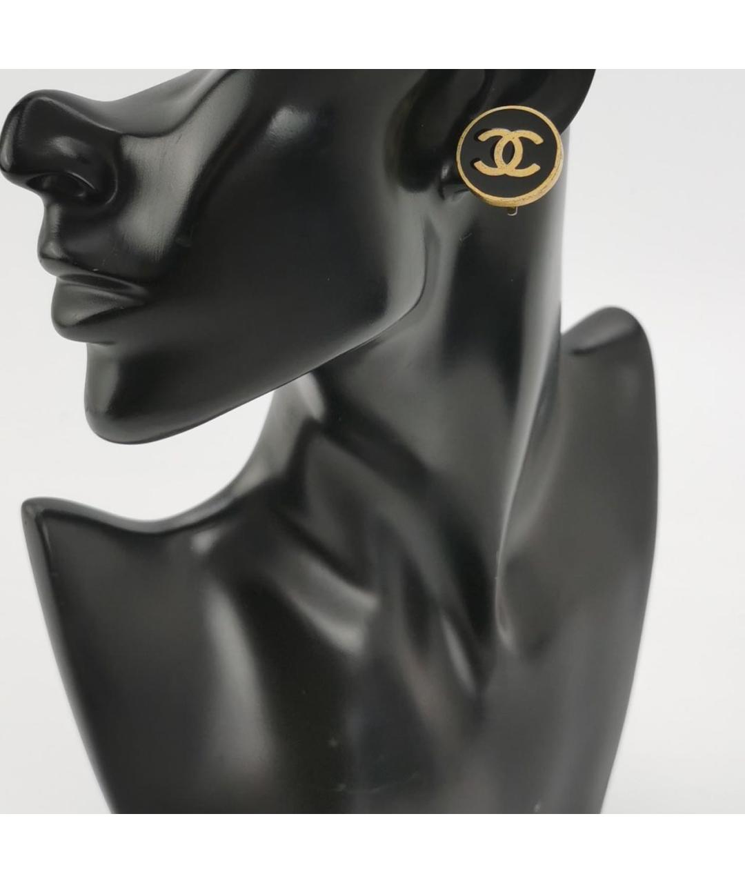 CHANEL Черные металлические клипсы, фото 2