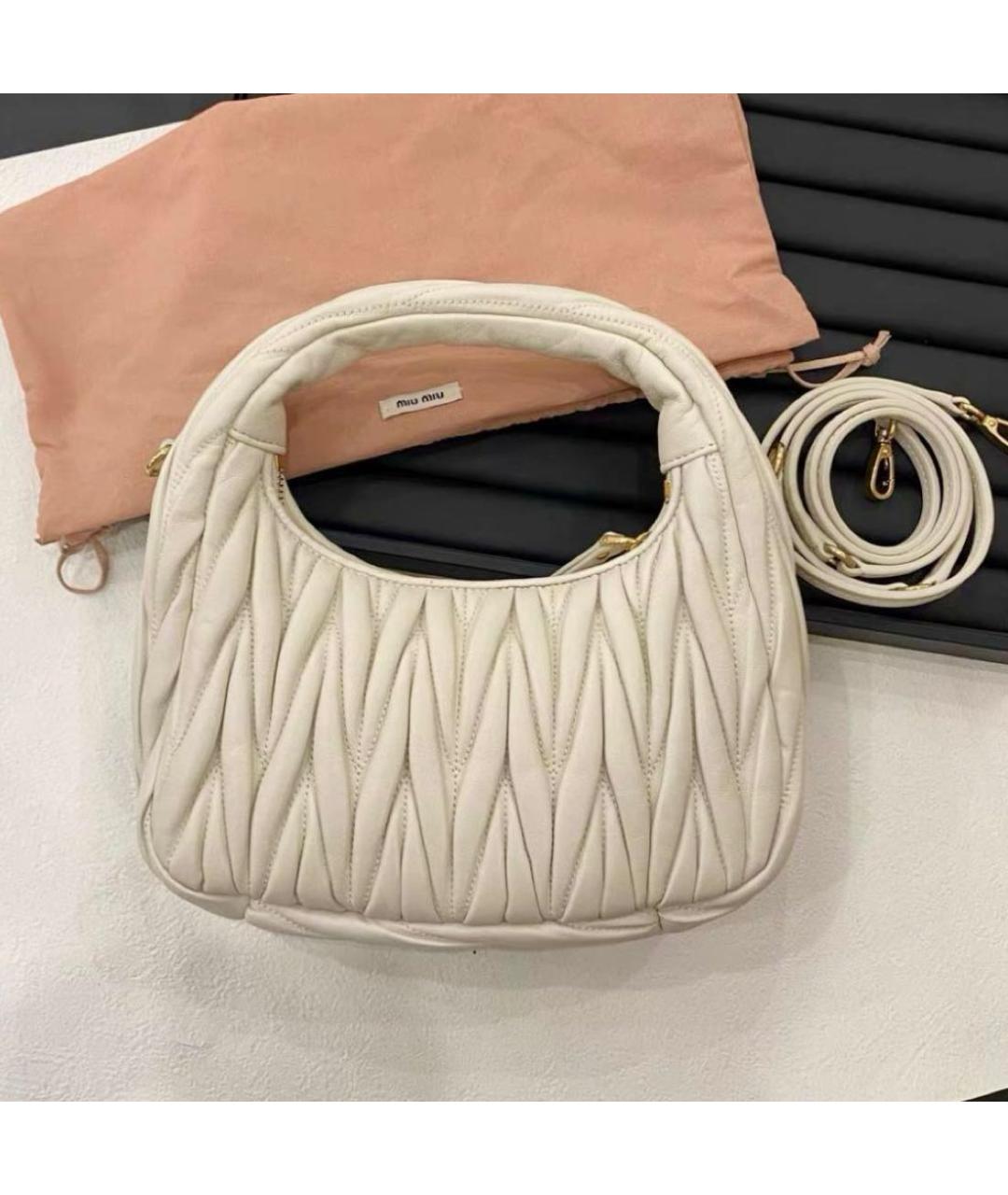 MIU MIU Бежевая кожаная сумка через плечо, фото 3