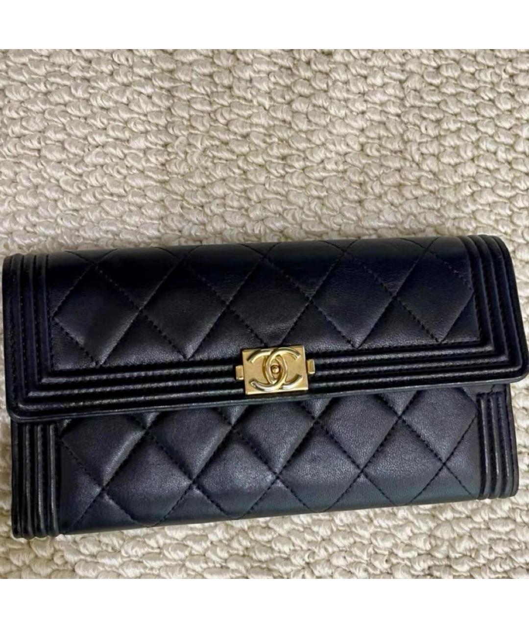 CHANEL Черная кожаная сумка через плечо, фото 2