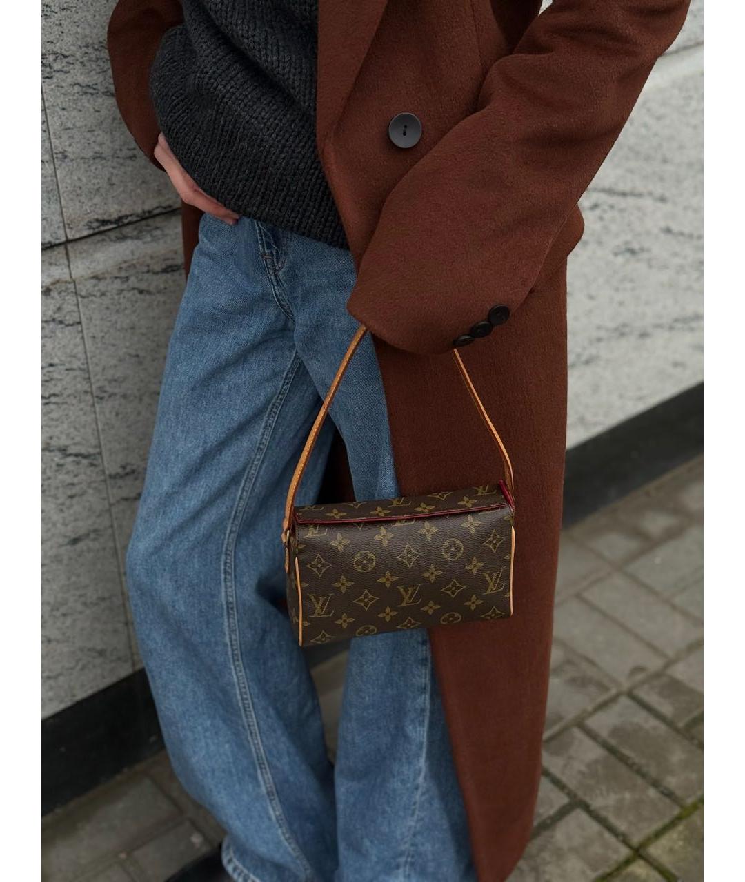 LOUIS VUITTON Коричневая сумка через плечо, фото 3