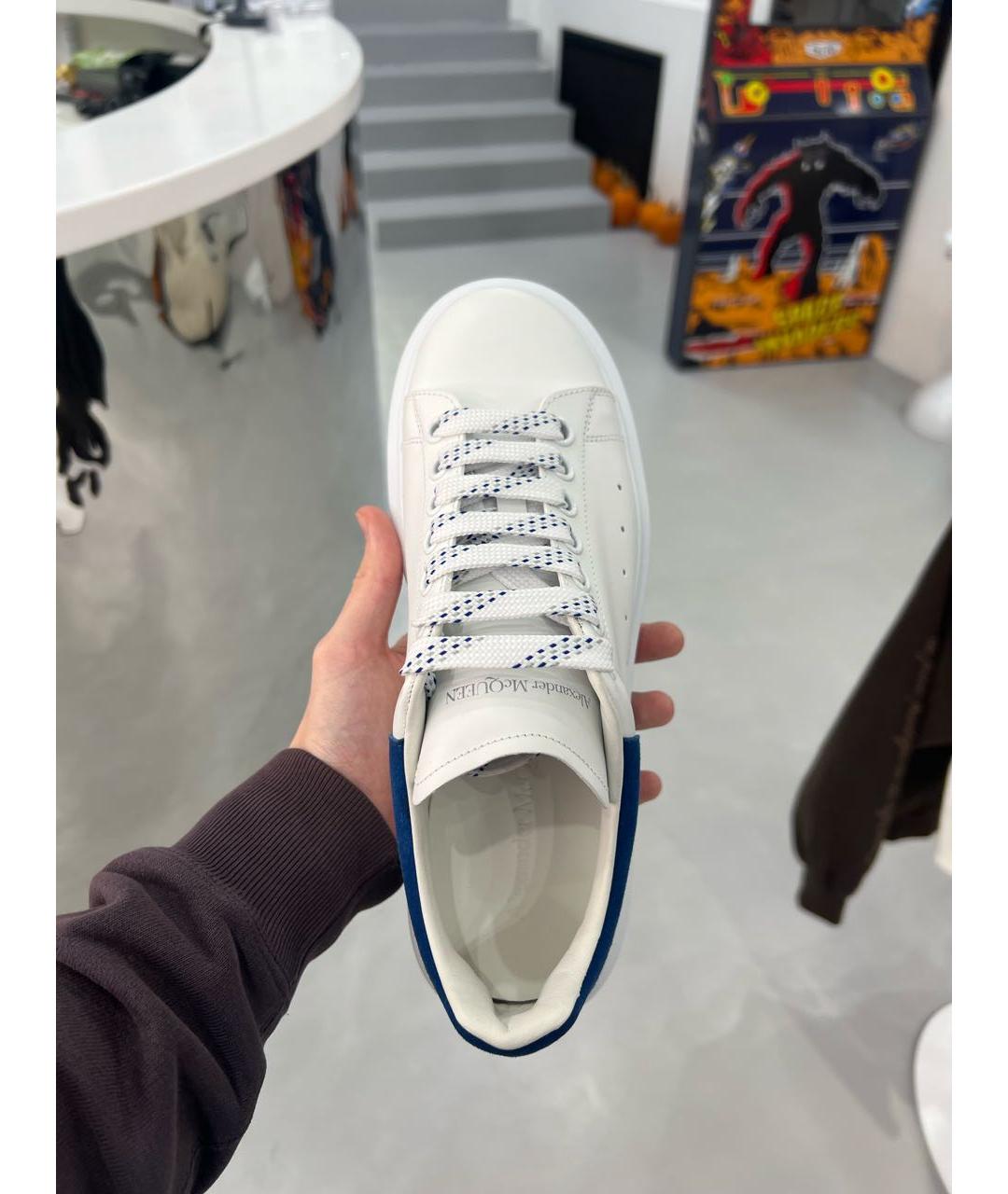 ALEXANDER MCQUEEN Белые кожаные низкие кроссовки / кеды, фото 4