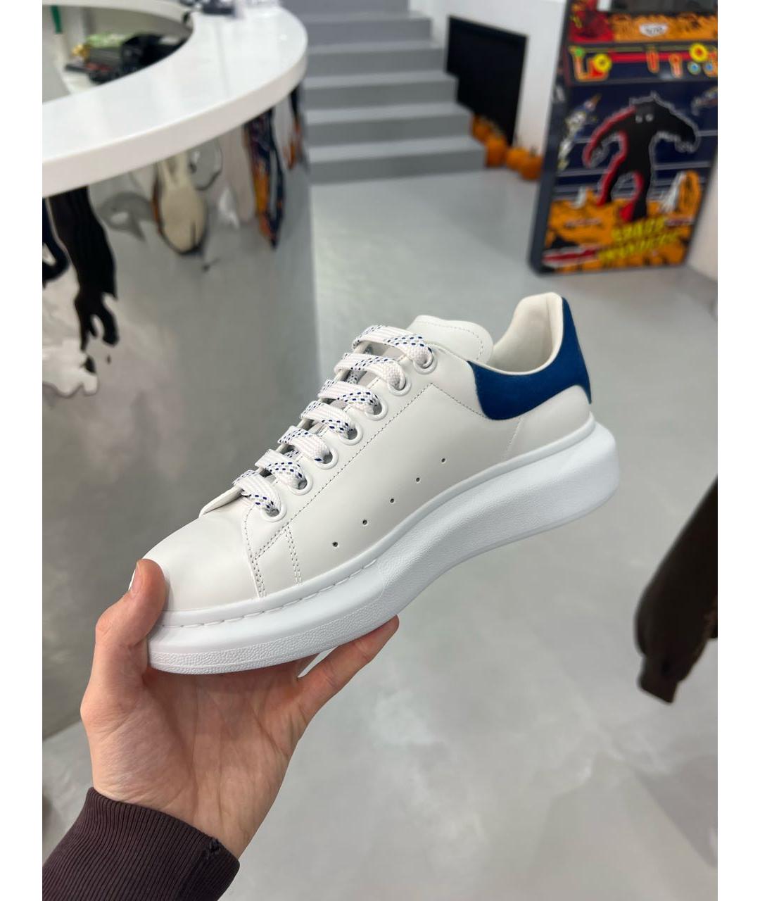 ALEXANDER MCQUEEN Белые кожаные низкие кроссовки / кеды, фото 3