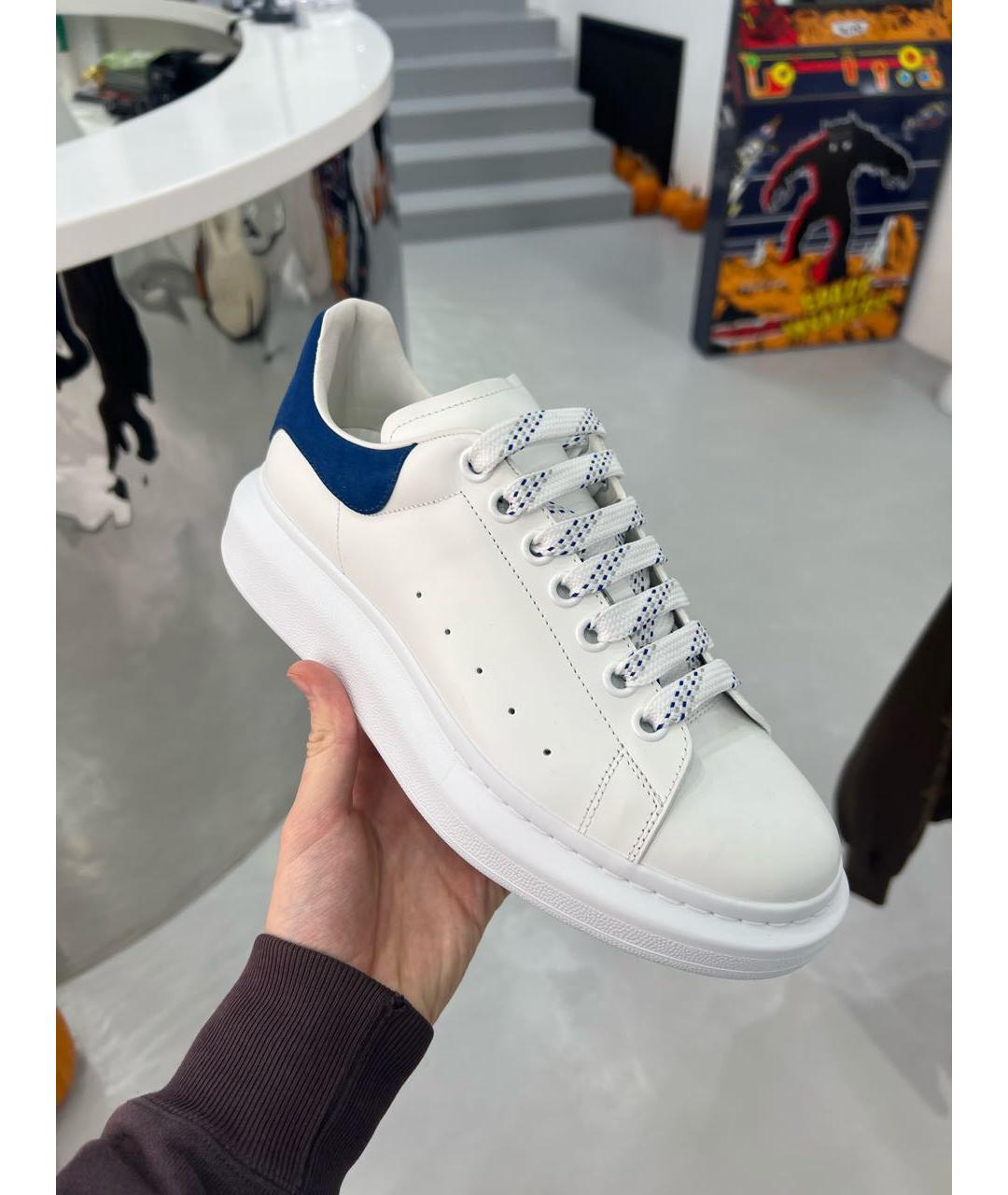 ALEXANDER MCQUEEN Белые кожаные низкие кроссовки / кеды, фото 2