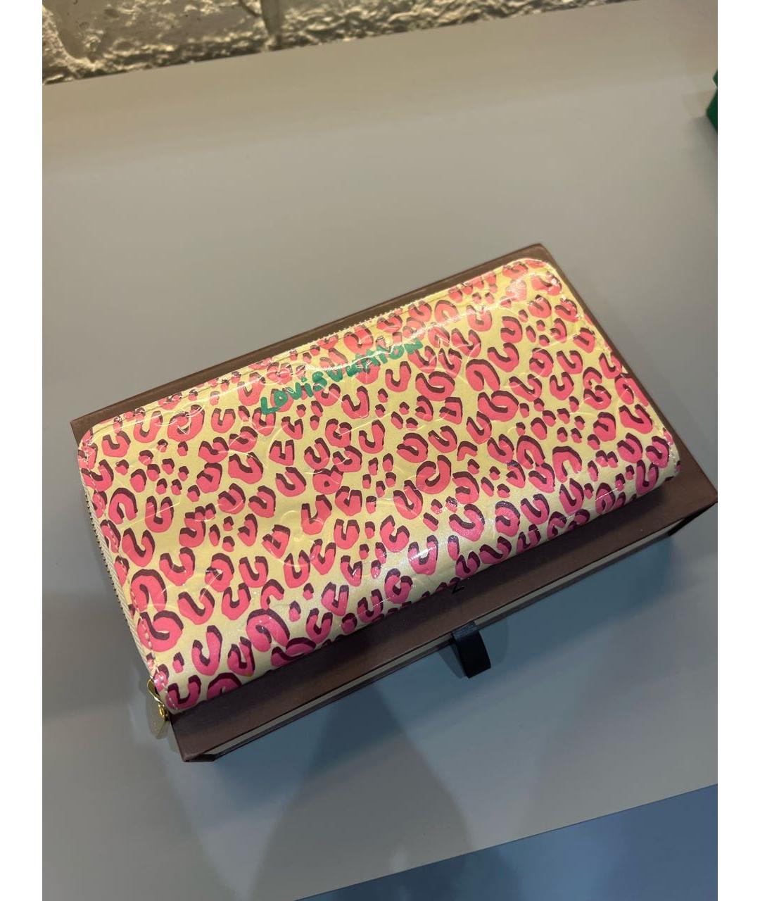 LOUIS VUITTON Мульти кошелек из лакированной кожи, фото 5