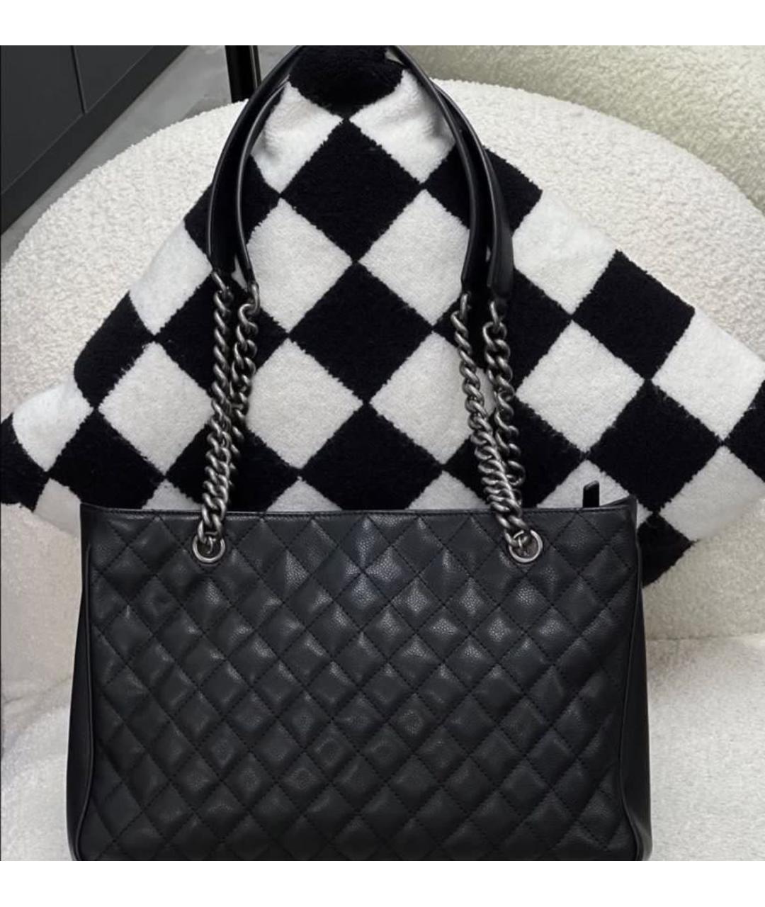 CHANEL Черная кожаная сумка тоут, фото 2