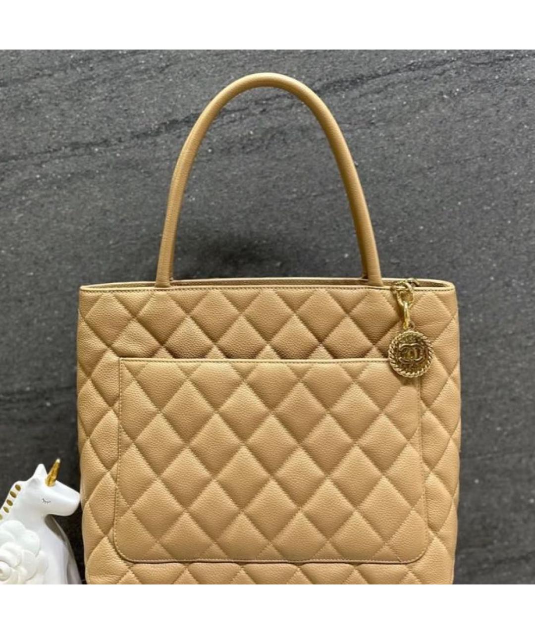 CHANEL Бежевая кожаная сумка тоут, фото 2