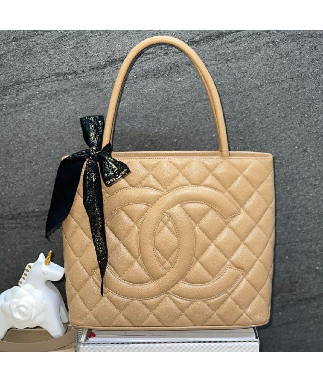 CHANEL Бежевая кожаная сумка тоут, фото 5