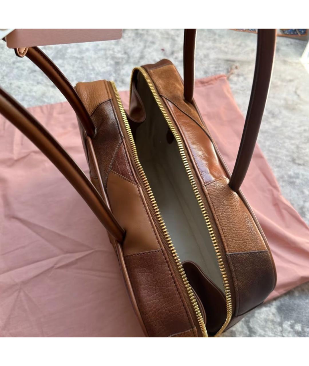 MIU MIU Коричневая кожаная сумка с короткими ручками, фото 4