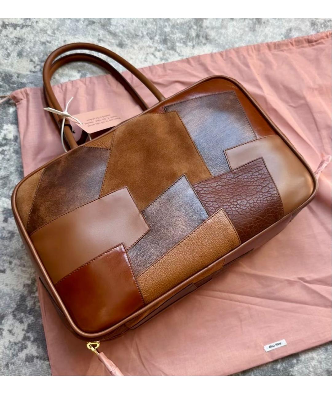 MIU MIU Коричневая кожаная сумка с короткими ручками, фото 3