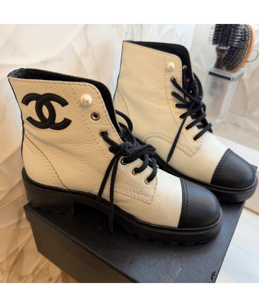 CHANEL Белые кожаные ботинки, фото 6