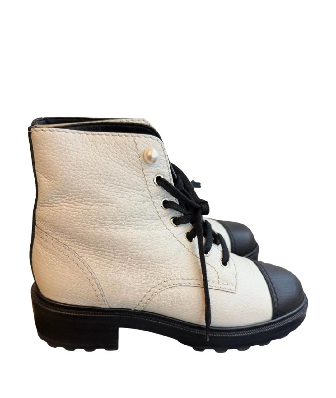 CHANEL Белые кожаные ботинки, фото 1