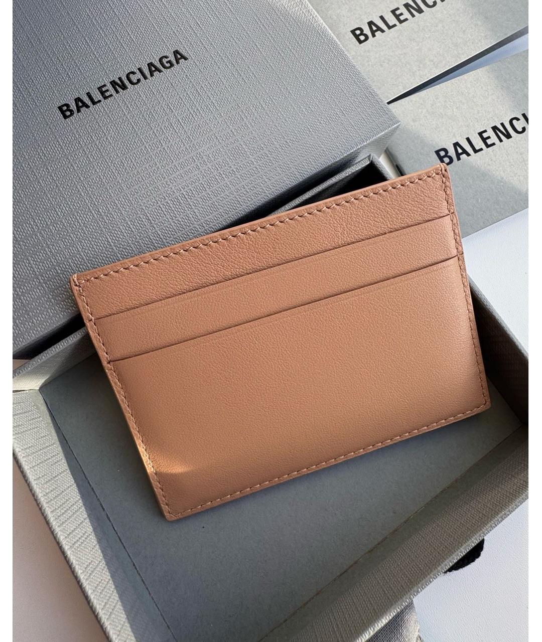 BALENCIAGA Бежевый кожаный кардхолдер, фото 6