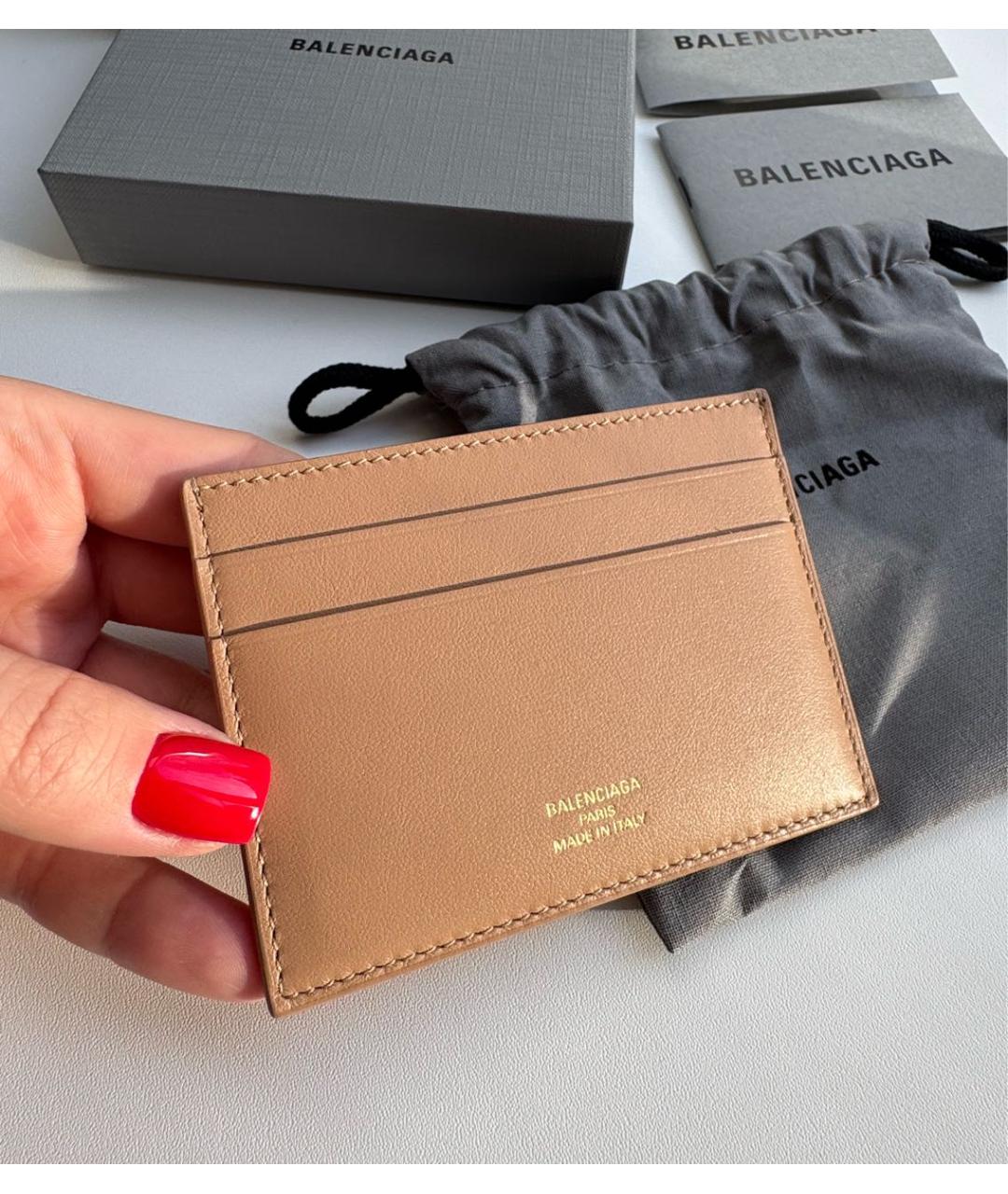 BALENCIAGA Бежевый кожаный кардхолдер, фото 4