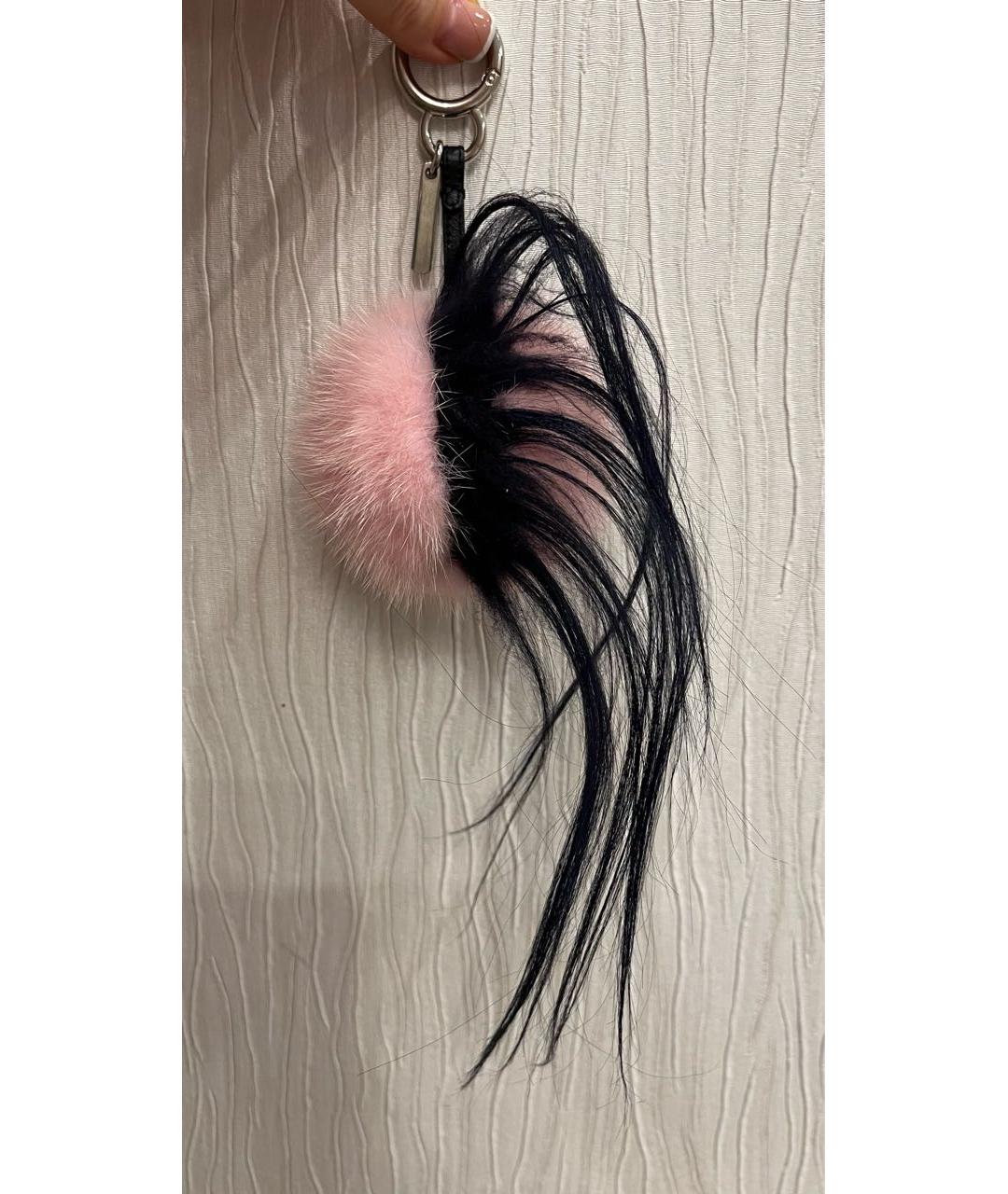 FENDI Розовый брелок, фото 2