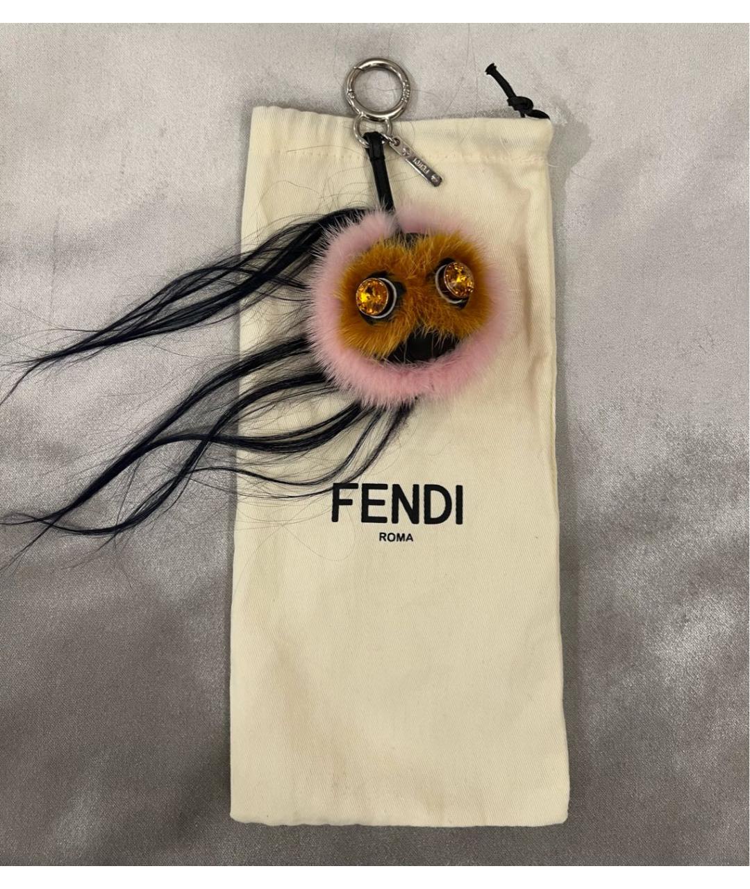 FENDI Розовый брелок, фото 6