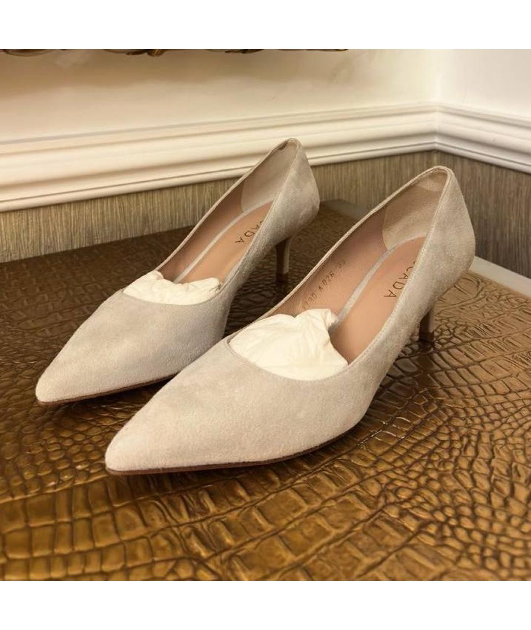 ESCADA Бежевые замшевые лодочки на низком каблуке, фото 2