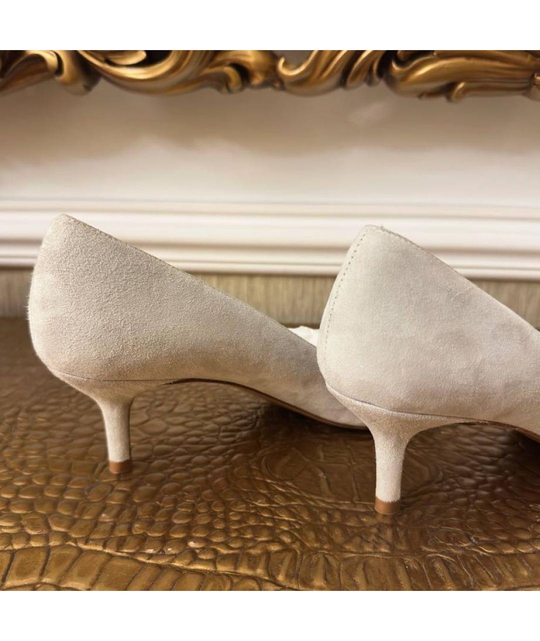 ESCADA Бежевые замшевые лодочки на низком каблуке, фото 5