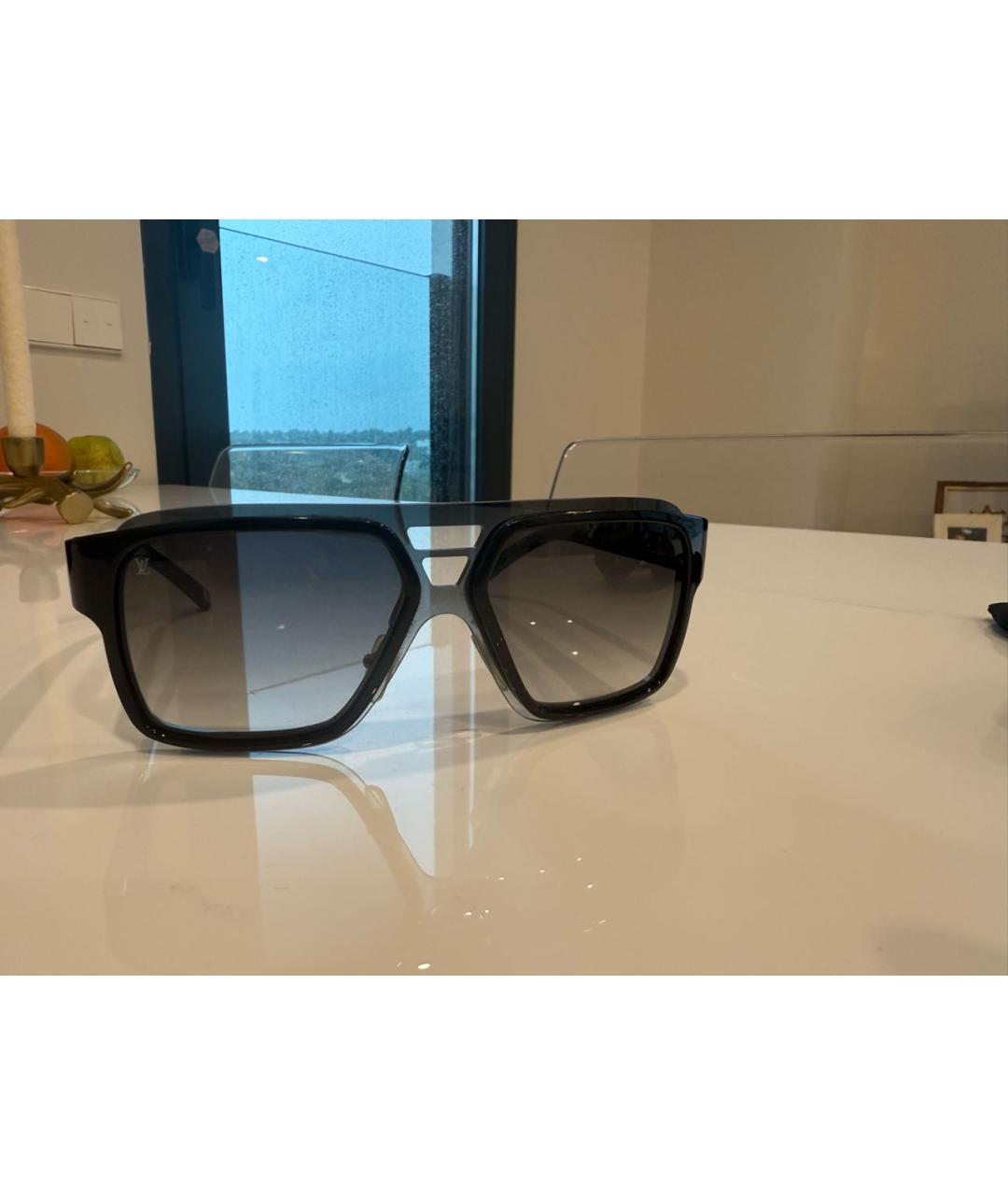 LOUIS VUITTON Черные пластиковые солнцезащитные очки, фото 2