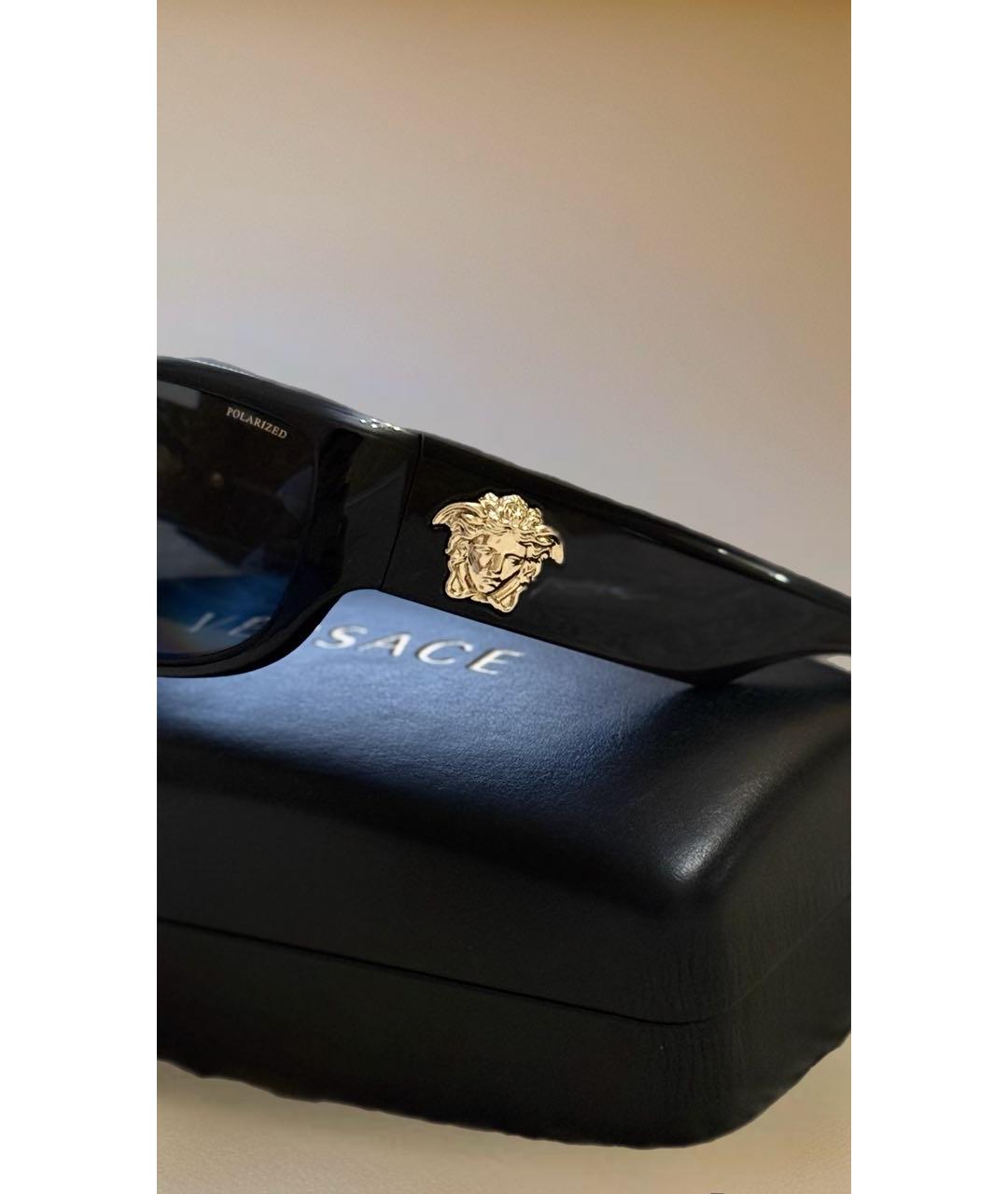 VERSACE Черные пластиковые солнцезащитные очки, фото 3