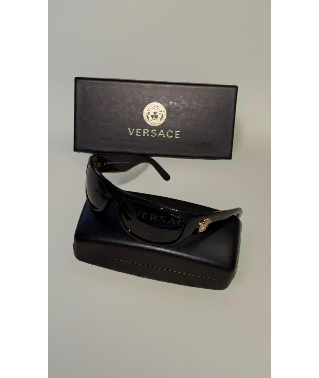 VERSACE Черные пластиковые солнцезащитные очки, фото 2