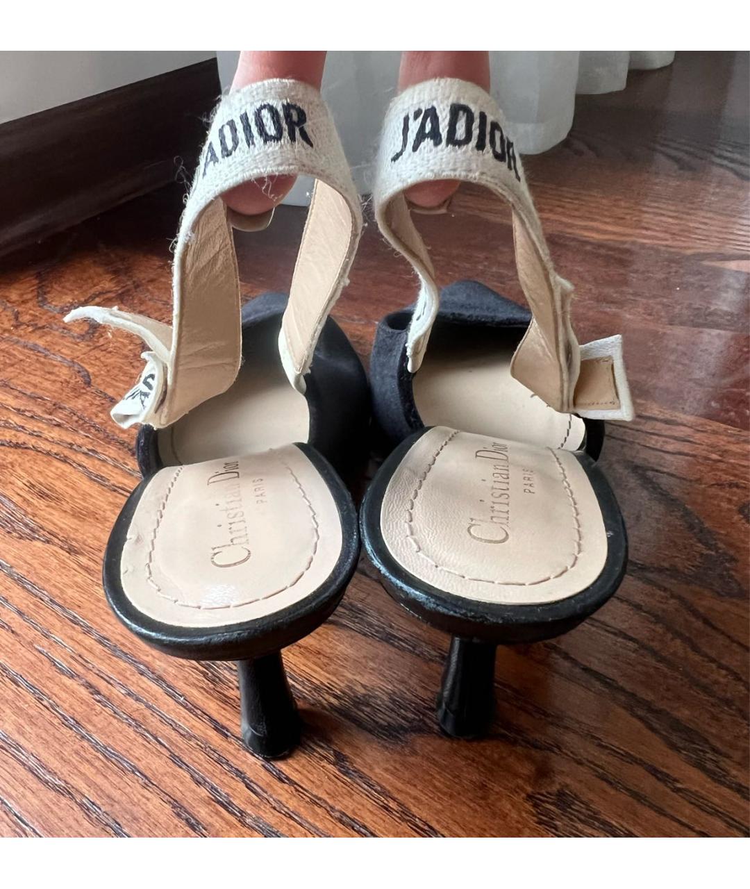 CHRISTIAN DIOR Черные бархатные лодочки на низком каблуке, фото 4