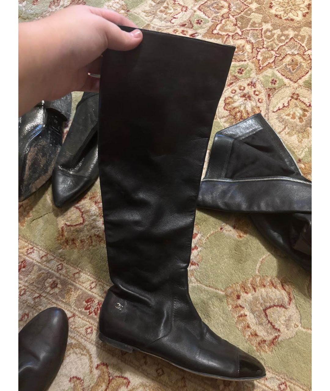 CHANEL Черные кожаные сапоги, фото 3