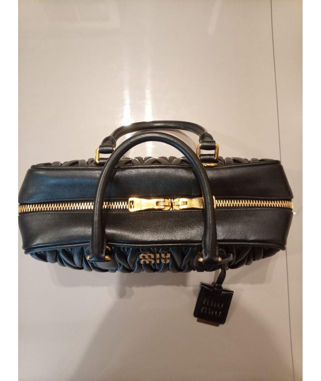MIU MIU Черная кожаная сумка с короткими ручками, фото 2